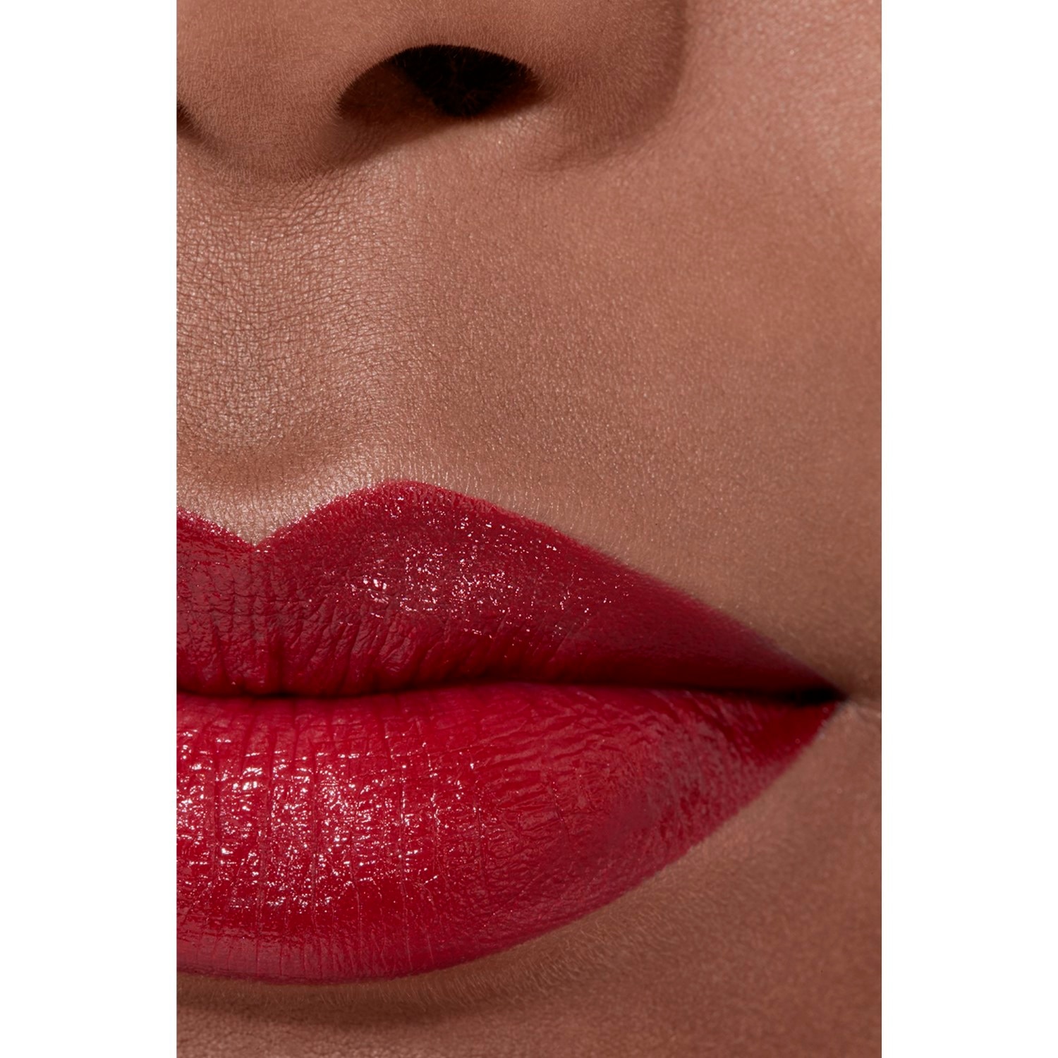 LA BARRA DE LABIOS INTENSA